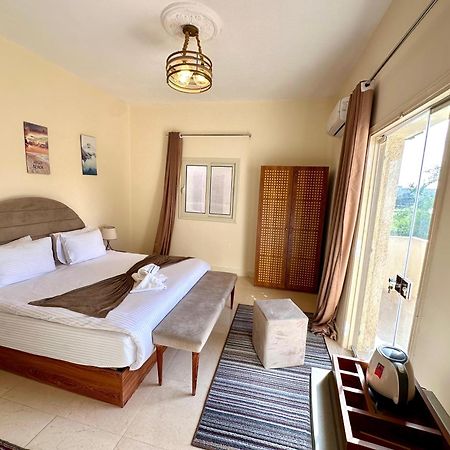 Golf Pyramids View Hotel Kafrat al Jabal Bagian luar foto