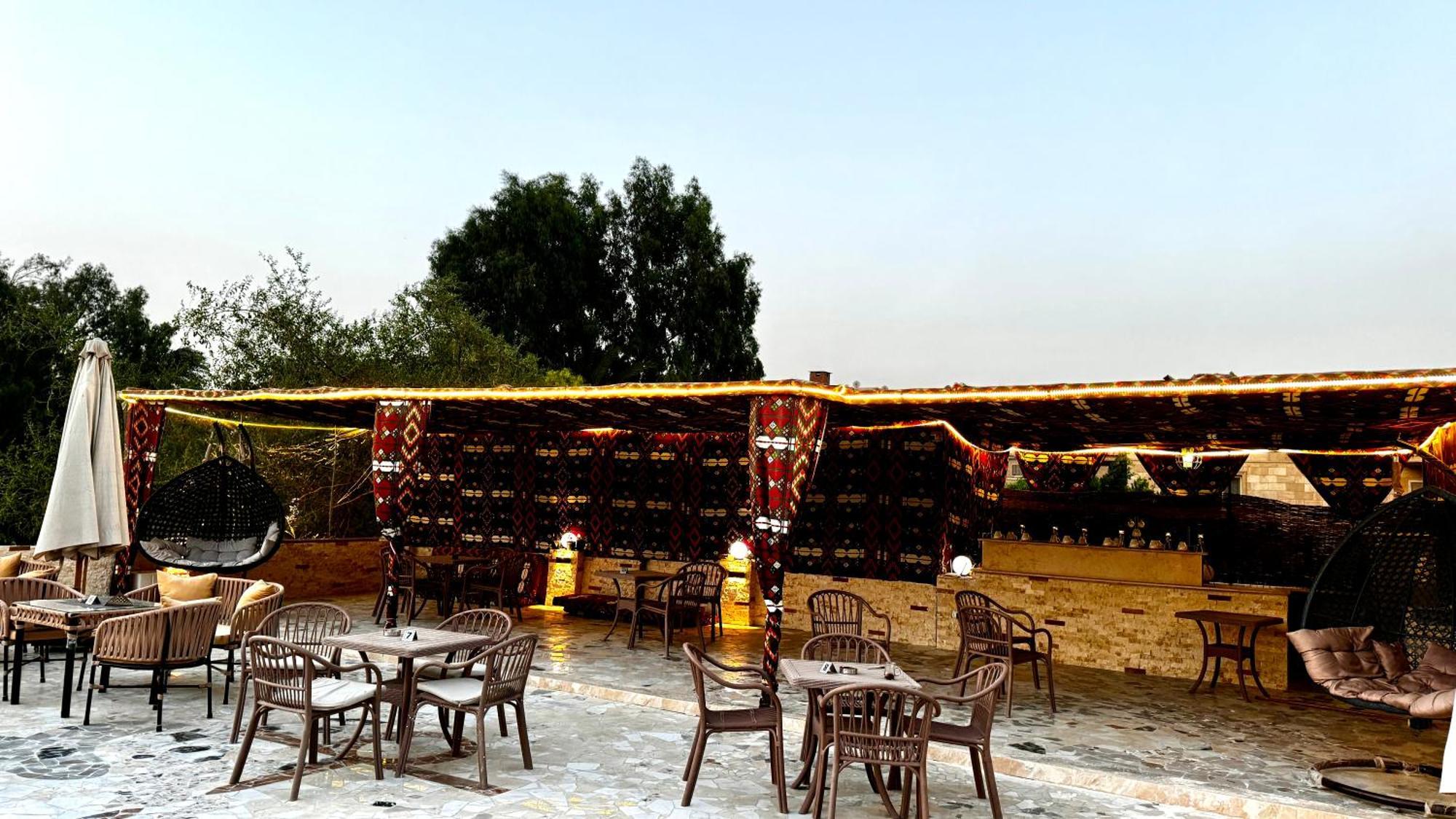 Golf Pyramids View Hotel Kafrat al Jabal Bagian luar foto