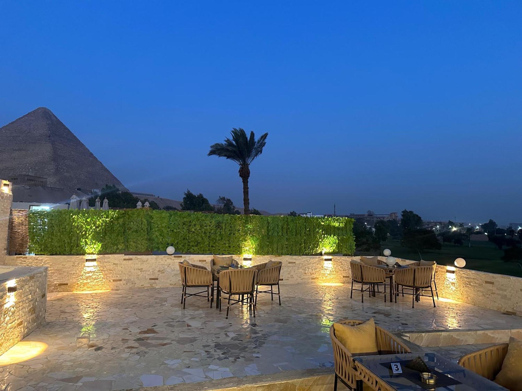 Golf Pyramids View Hotel Kafrat al Jabal Bagian luar foto